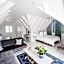 Admiralty Beach House