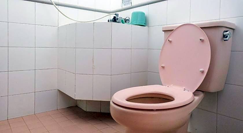 RedDoorz Syariah near Kopeng Treetop Adventure