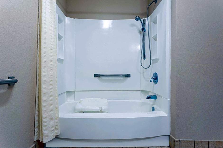 Baymont by Wyndham Elkhart