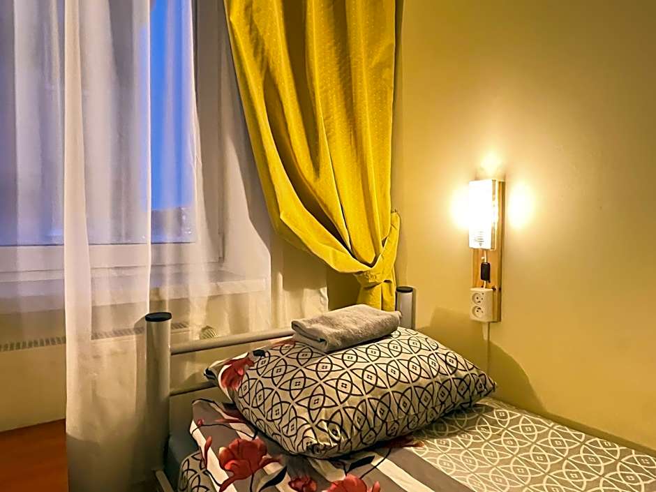 Fry House Hostel - 15min to Dworzec Zachodni, 5min to Klub Progresja