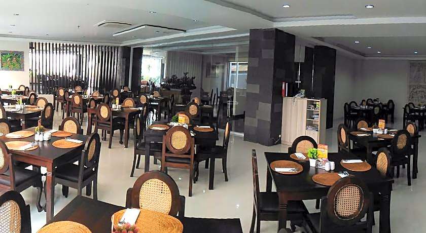 Grand Puri Saron Yogyakarta