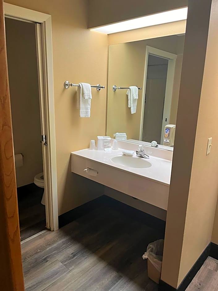 Americas Best Value Inn Kalispell