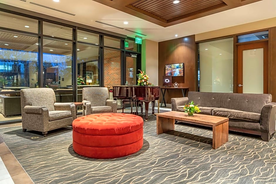 Best Western Premier Boulder Falls Inn