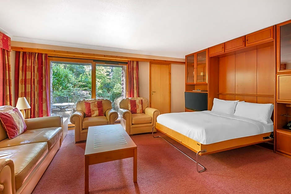 The Lodges at Craigendarroch Country Club