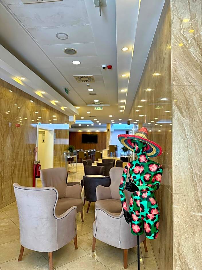 Masa Hotel Almirante