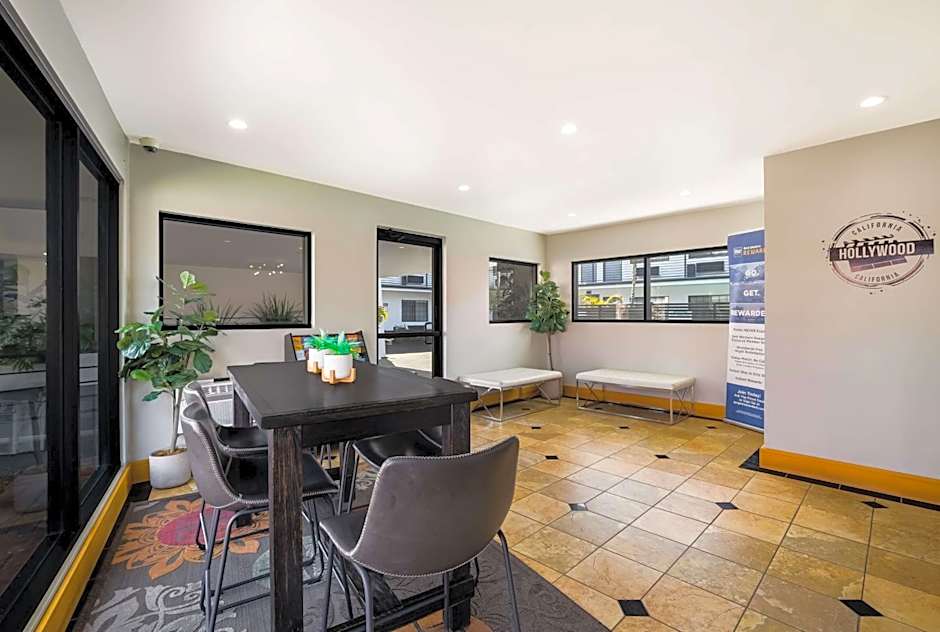 Sunset West Hotel SureStay Collection By Best Western