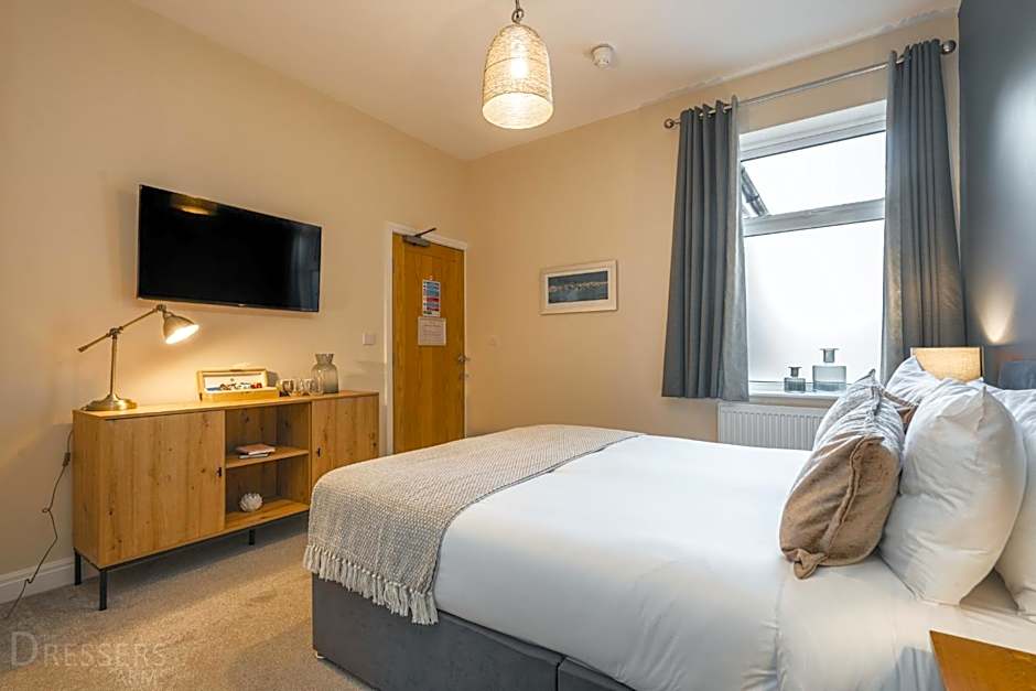 Rooms at The Dressers Arms