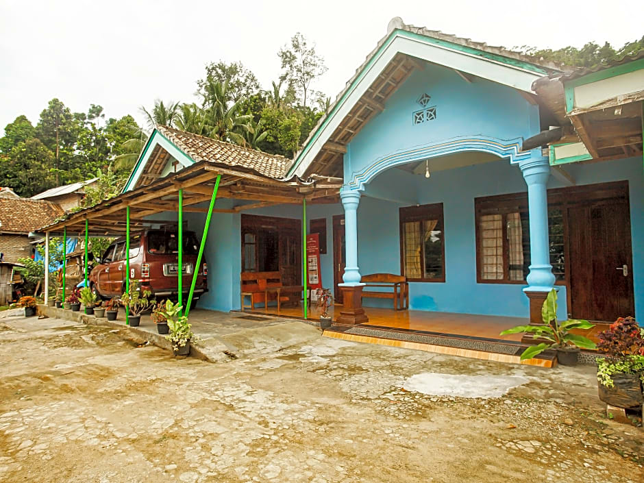 OYO 91089 Desa Wisata Air Terjun Way Kalam Syariah