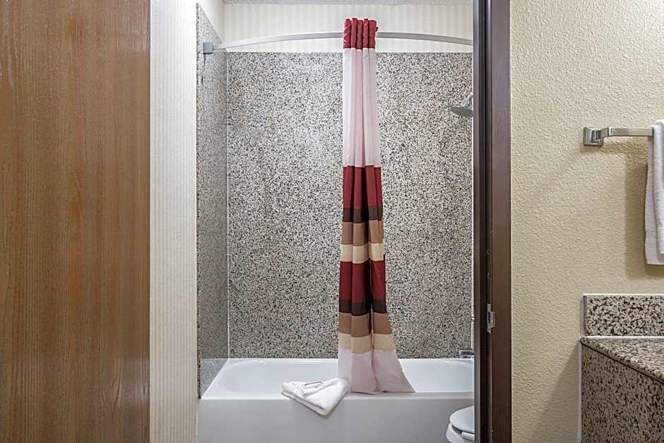 Red Roof Inn & Suites Little Rock