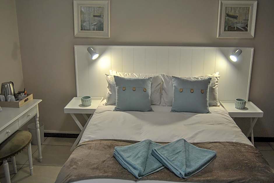 Hamilton Urban Farm Guest House