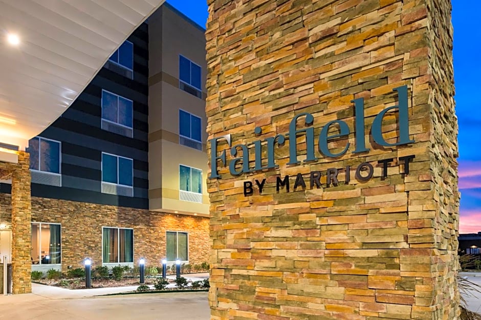 Fairfield Inn & Suites by Marriott Fort Worth Southwest at Cityview