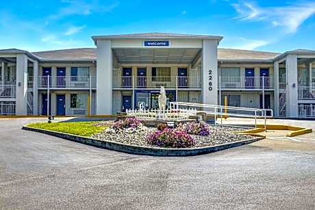 Motel 6-Lexington, KY - East I-75