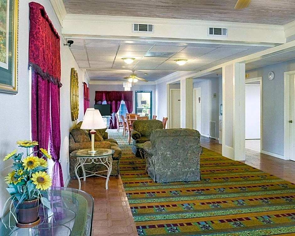 Econo Lodge Canton
