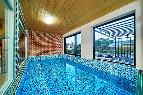 Nonsan oyeo poolvilla