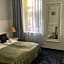 Self-Check-In Hotel Adlon