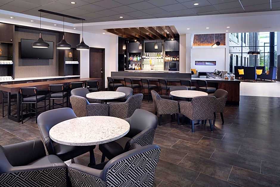 Hyatt Place Poughkeepsie / Hudson Valley