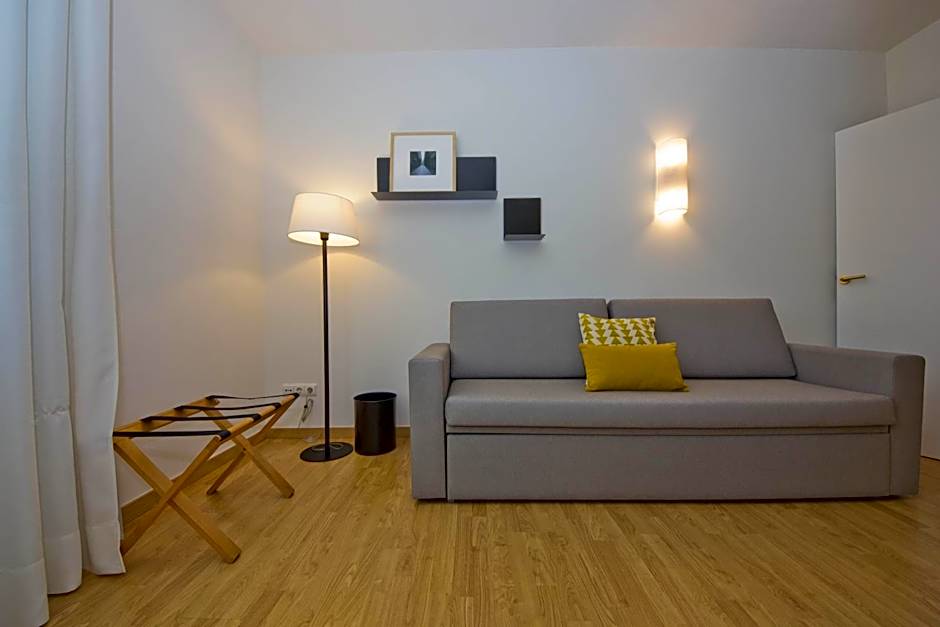 Aparthotel Atenea Valles