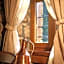 Roes Suites