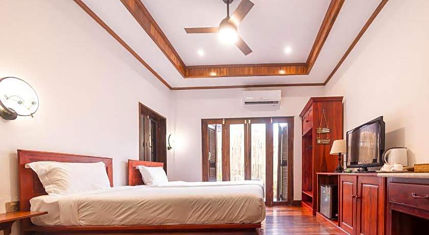 wisdom mystery hotel