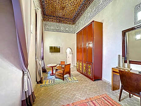Royal Crown Suite