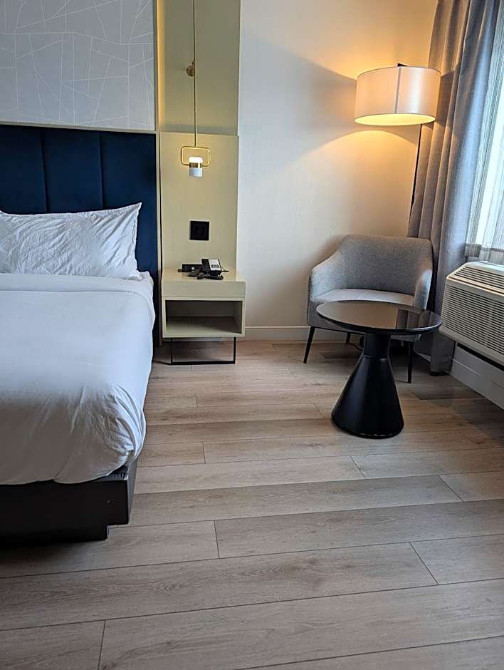 Bloom Mississauga, Tapestry Collection by Hilton