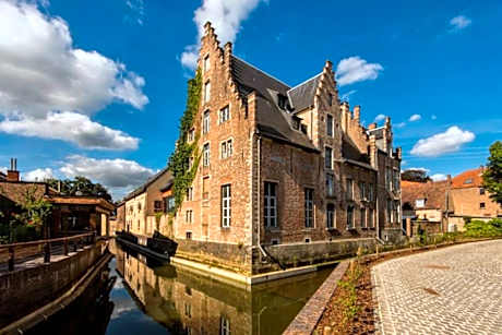 Oranje City Hotel