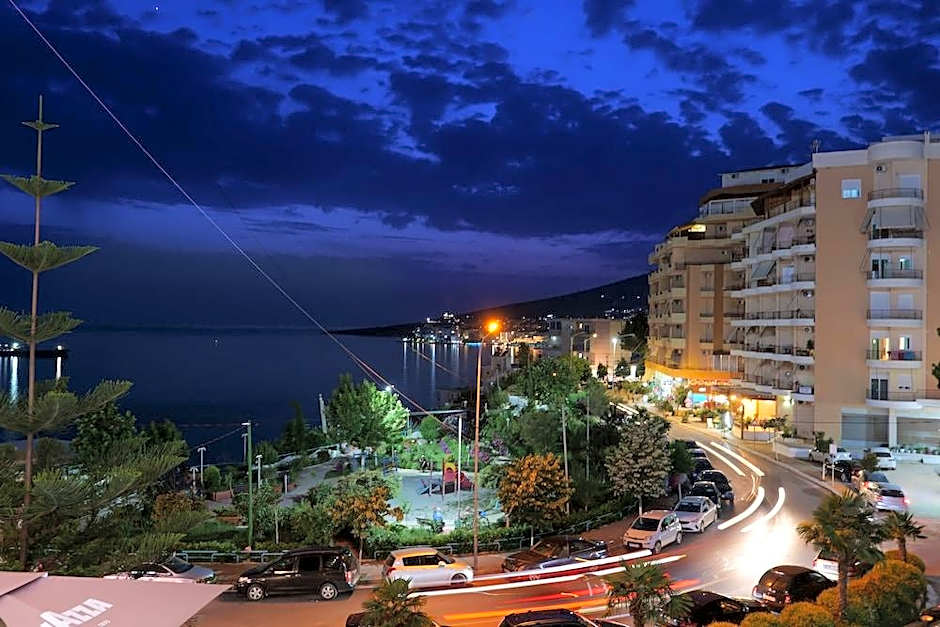 Hotel Oasis