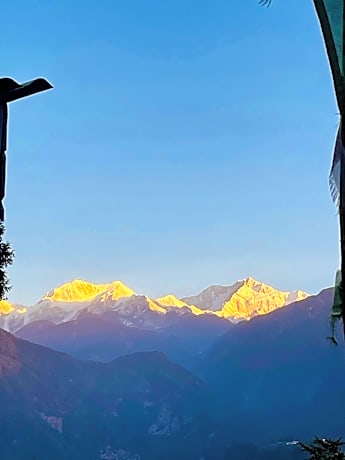 Wake in Himalayas