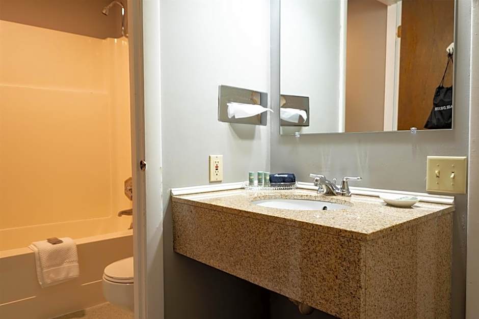 Fireside Inn and Suites Bangor