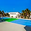 Naples Park Central Hotel