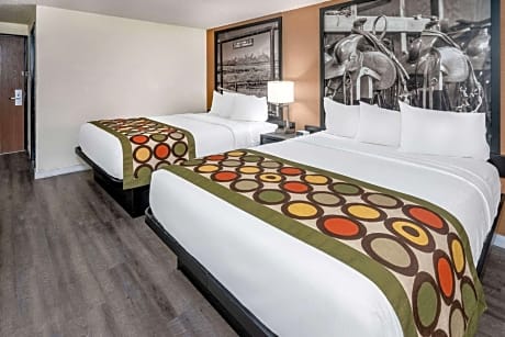 Queen Room with Two Queen Beds - Non-Smoking