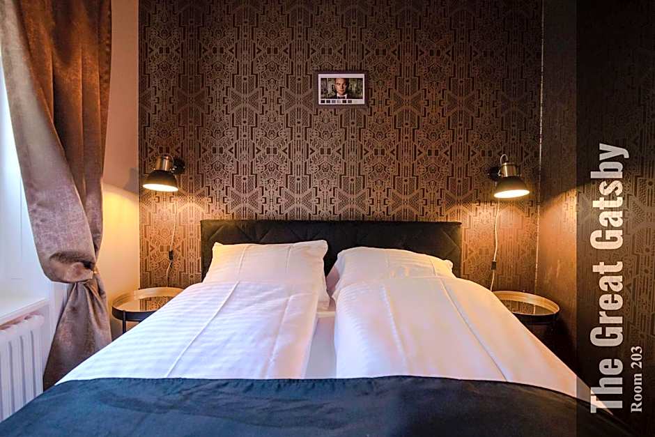 The Henry Self Check-In Guesthouse