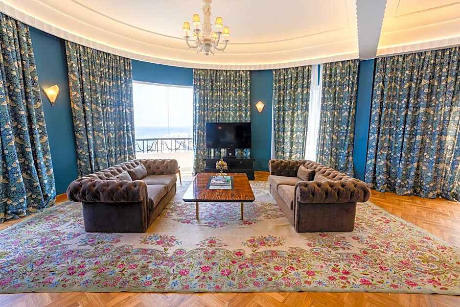 Warwick Palm Beach Hotel