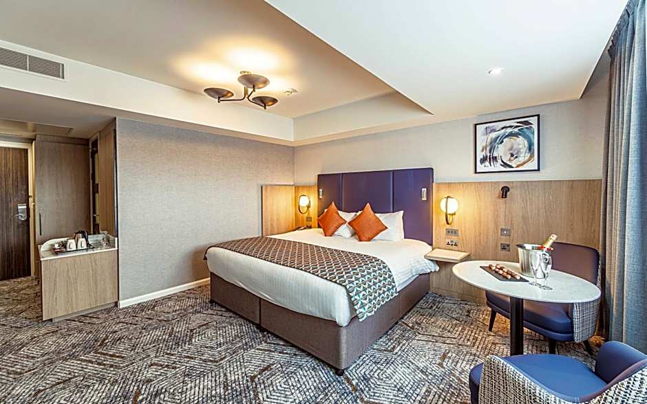 Crowne Plaza Reading East By IHG