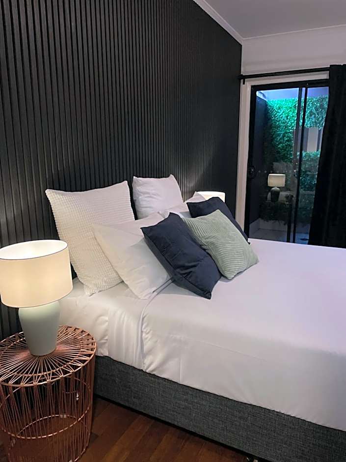 Compton Street Apartment