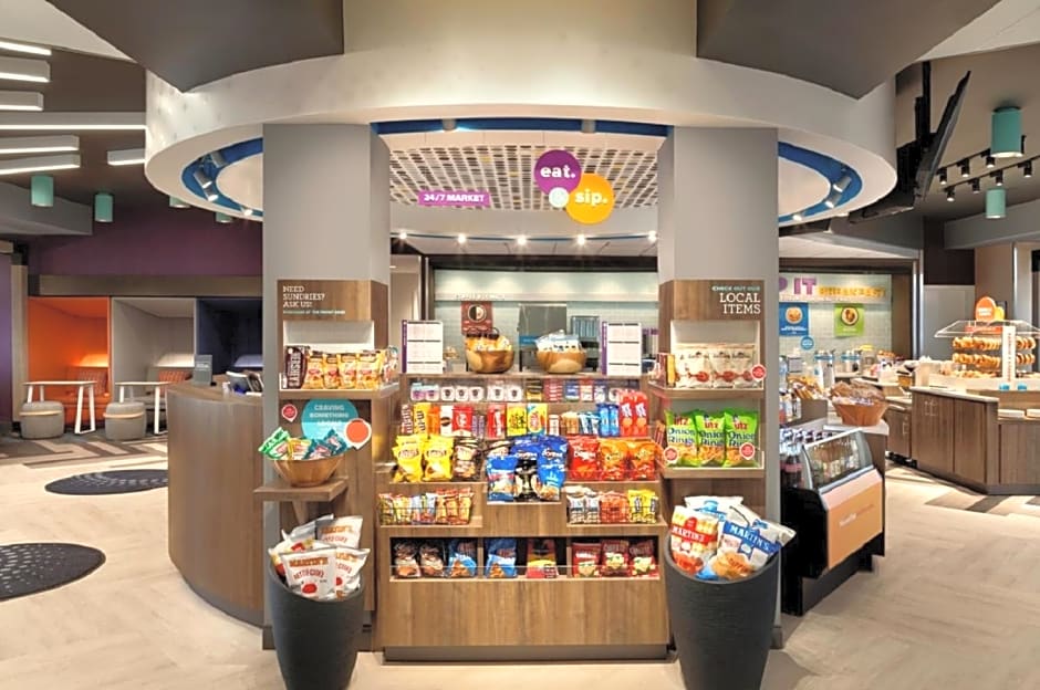 Tru by Hilton Syracuse North Airport Area