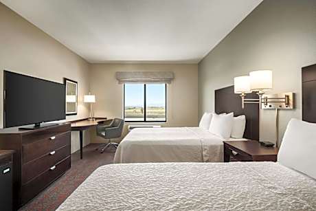 Room with Two Queen Beds - Non-Smoking