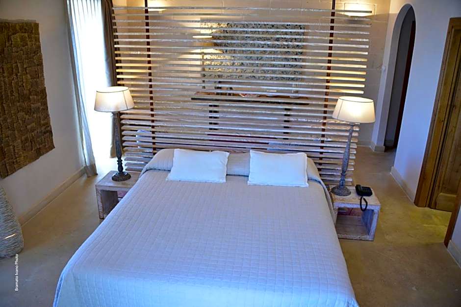 Le Scuderie - Castello Monaci