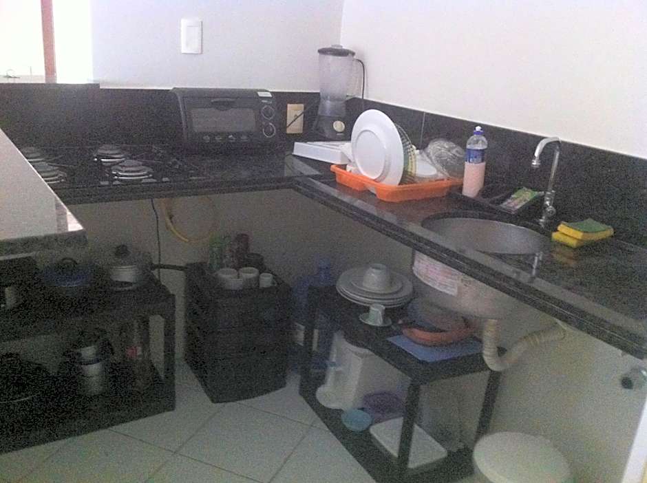 Apto em Condomínio Brisas do Amor