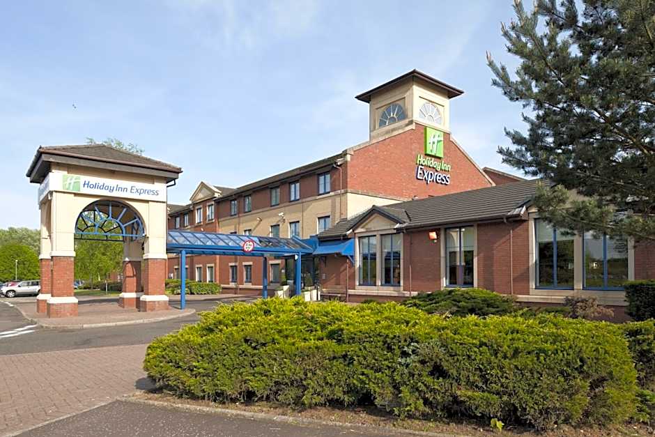 Holiday Inn Express Strathclyde Park M74, Jct 5 By IHG