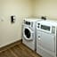 Holiday Inn Express and Suites Medford By IHG
