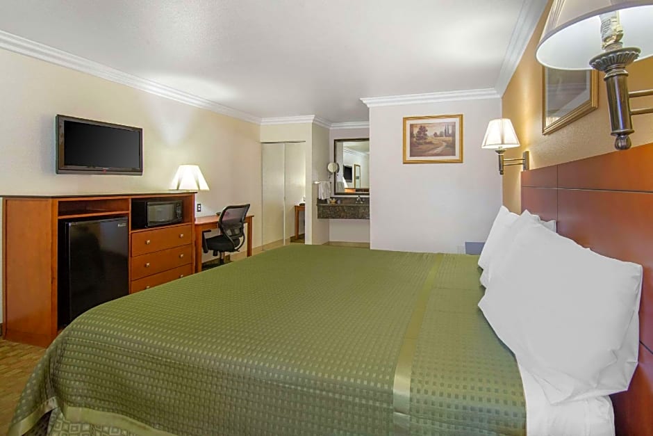 Rodeway Inn Adelanto US 395