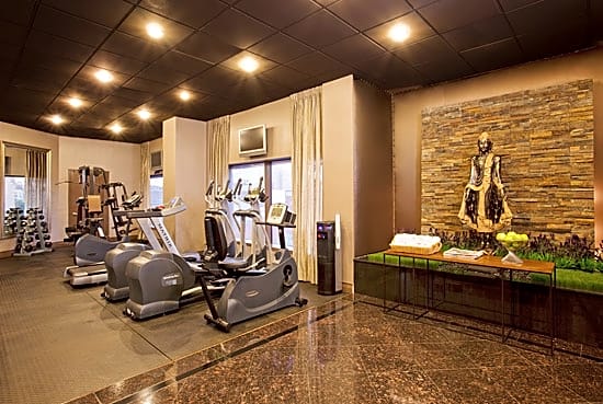 Sheraton LaGuardia East Hotel