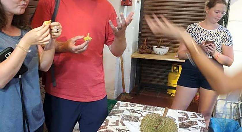 Cocoa Mews Cafe & Home