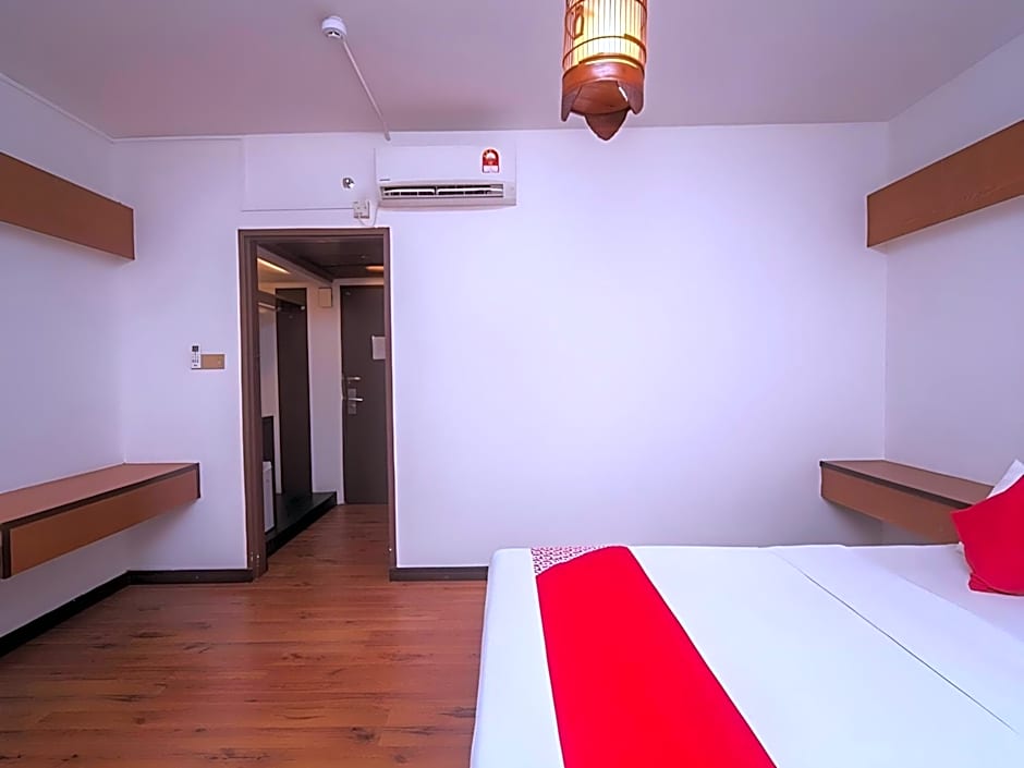 SUPER OYO 1026 Hotel Lutana