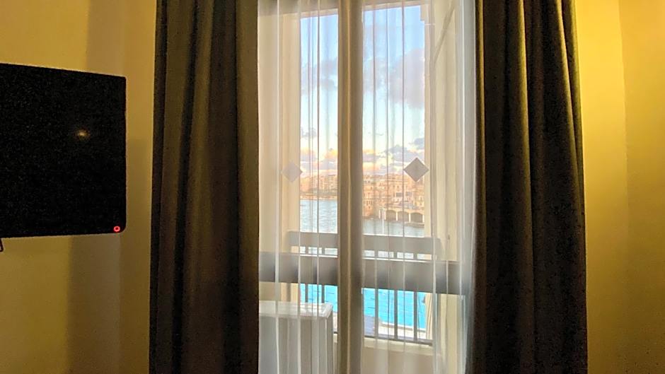 St. Julian's Bay Hotel