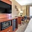 Comfort Inn & Suites Leeds I-20