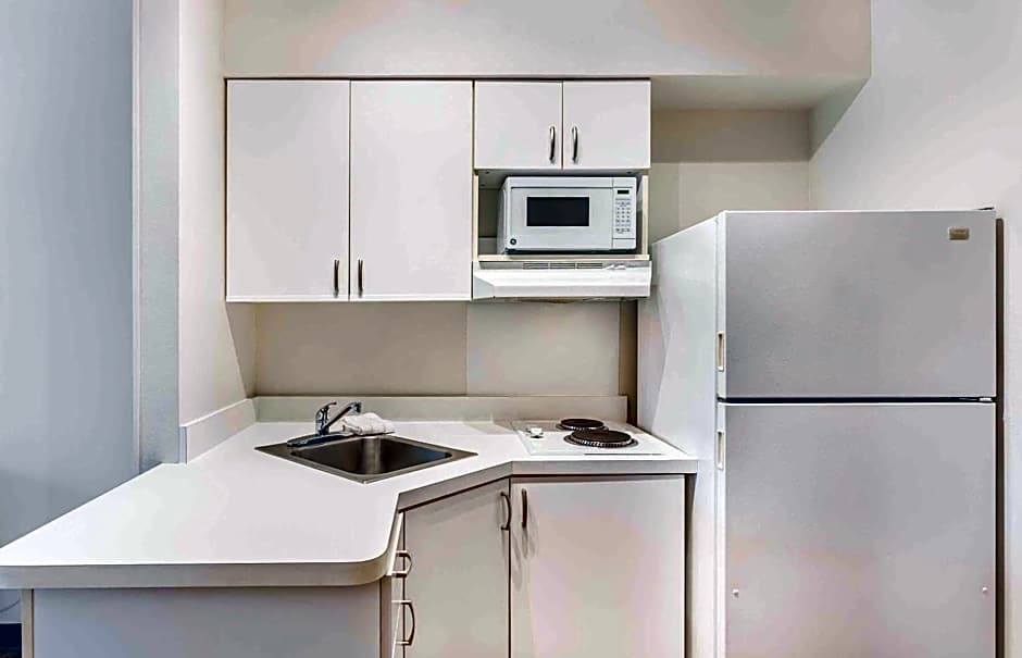 Extended Stay America Suites - Long Island - Melville