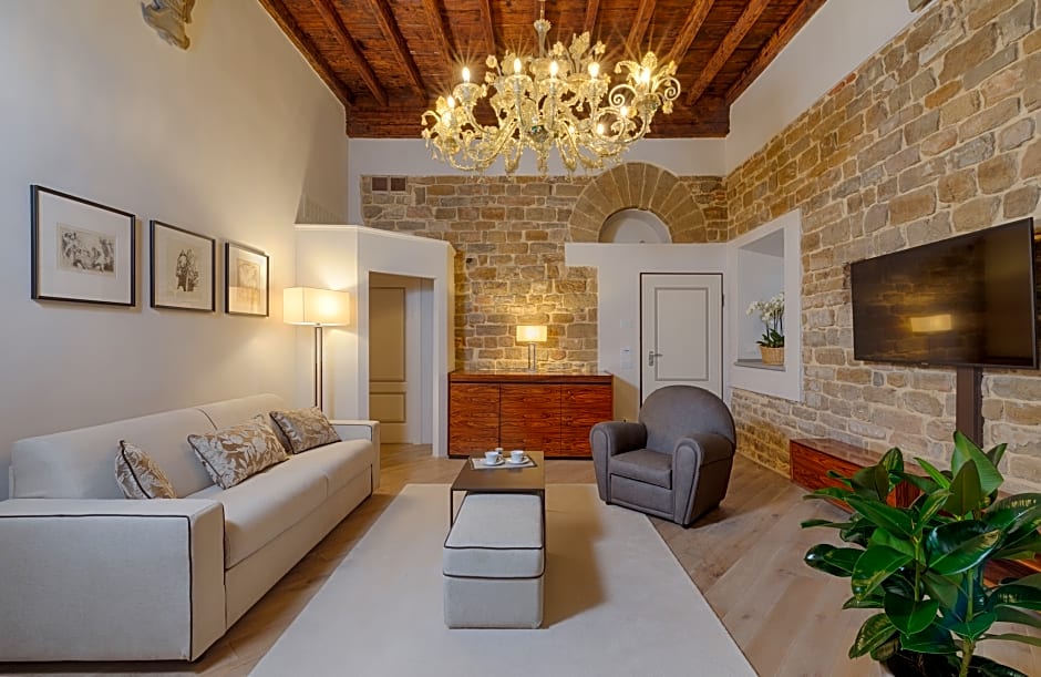 Donati Luxury Tower Suites