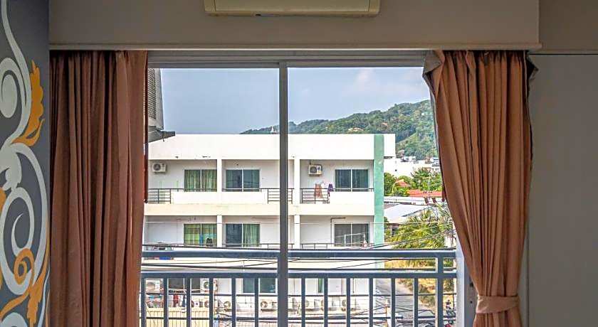 Santi White House Patong